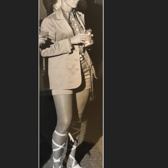 Meet your Posher, Delores - Picture 1 of 1